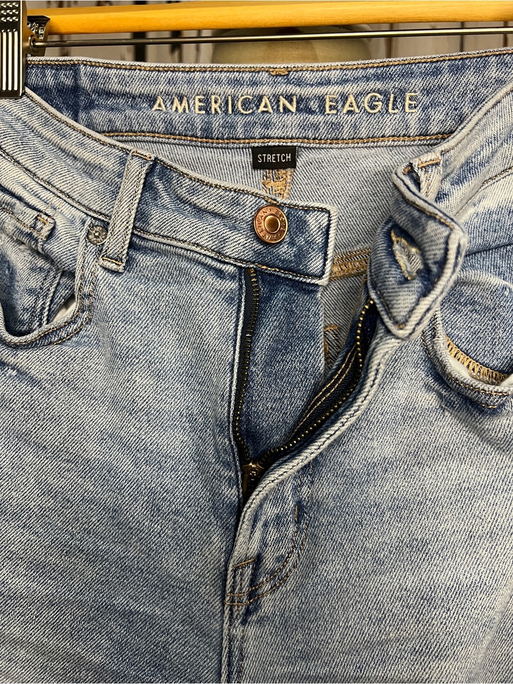 TREND DENIM!! American Eagle Outfitters - Picture 7 of 8
